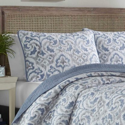 Blue and white paisley pattern three-piece bed cover set - Image 15
