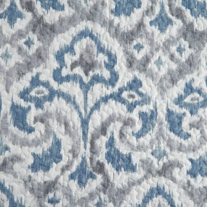 Blue and white paisley pattern three-piece bed cover set - Image 12