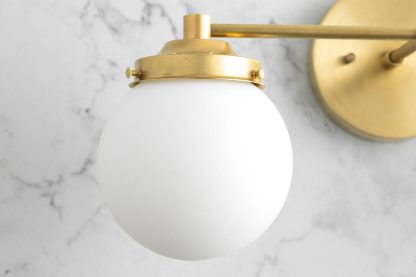 Brass light and shadow aesthetic double ball wall lamp - Image 5