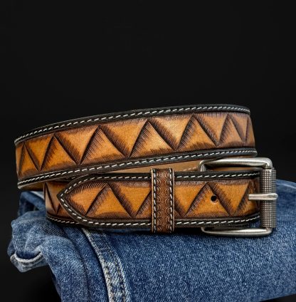 Hand-embossed cowhide belt - Image 8