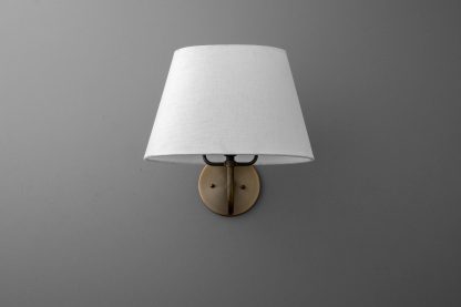 Simple fabric wall lamp