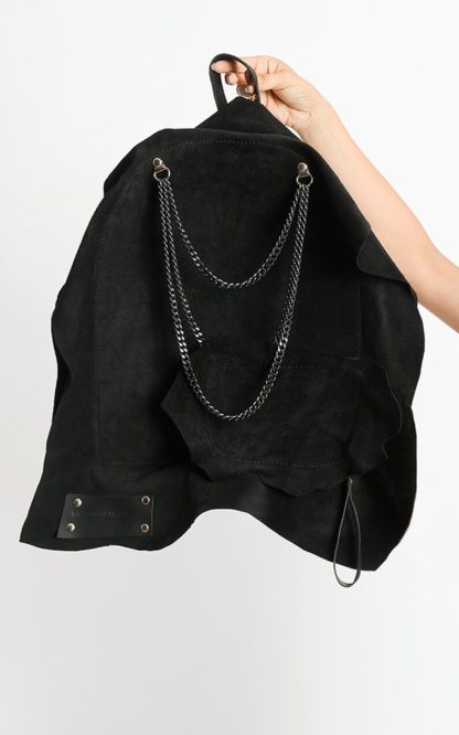 Chain-embellished dark-style backpack - Image 5