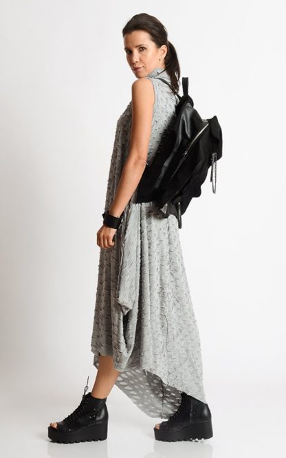 Chain-embellished dark-style backpack - Image 2