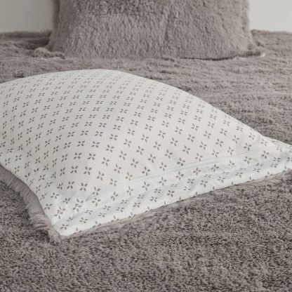 Healing light gray plush bedding - Image 8