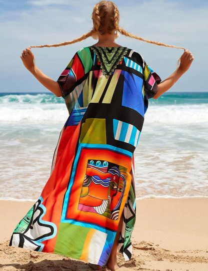 Graffiti-style beach cover-up - Image 7