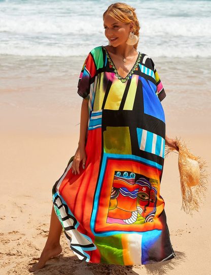 Graffiti-style beach cover-up - Image 2