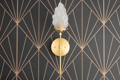 Retro torch-shaped brass wall lamp