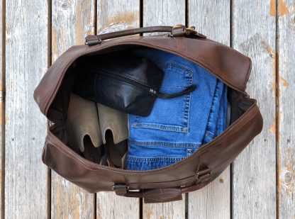 Handmade full-grain leather duffel bag - Image 6
