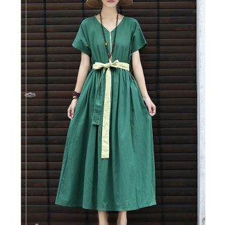 V-neck contrast tie waist dress