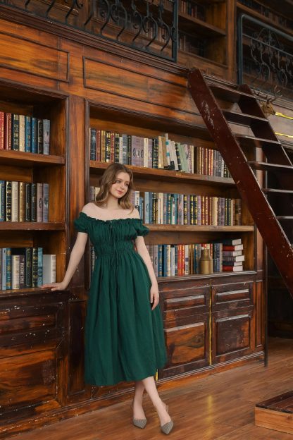 Retro palace style one-shoulder dark green dress - Image 3