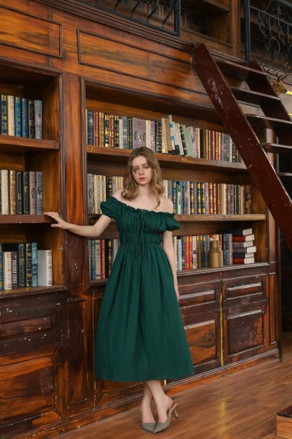 Retro palace style one-shoulder dark green dress - Image 2