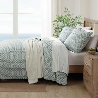 Light blue printed three-piece bed cover set - Image 5