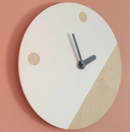 Simple creative wooden wall clock - Image 6