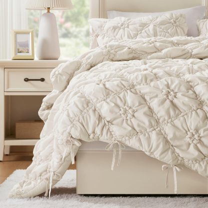 Textured Floral Quilted Bedding - Image 6
