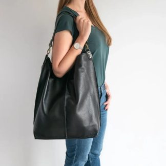Effortlessly stylish handmade leather tote bag