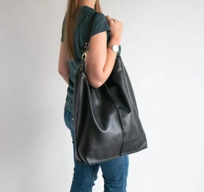 Effortlessly stylish handmade leather tote bag - Image 3