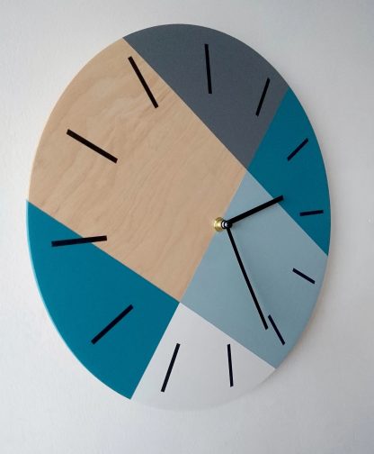 Geometric patchwork wooden wall clock - Image 4
