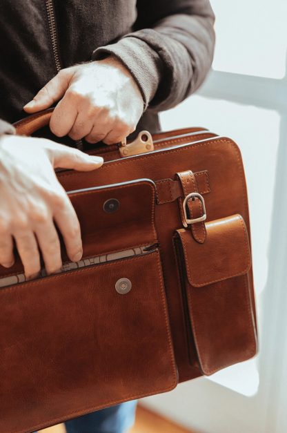 Handmade leather briefcase - Image 3