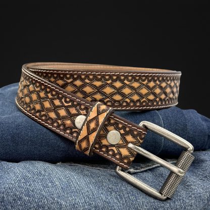 Hand-carved geometric cowhide belt - Image 7