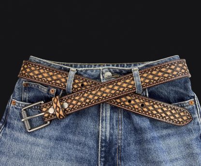 Hand-carved geometric cowhide belt - Image 5
