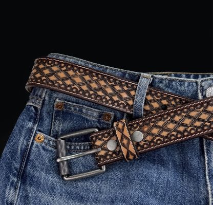 Hand-carved geometric cowhide belt - Image 3
