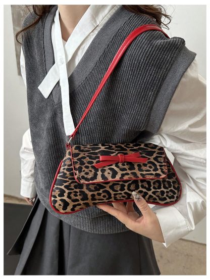 Leopard print bow Accent underarm bag