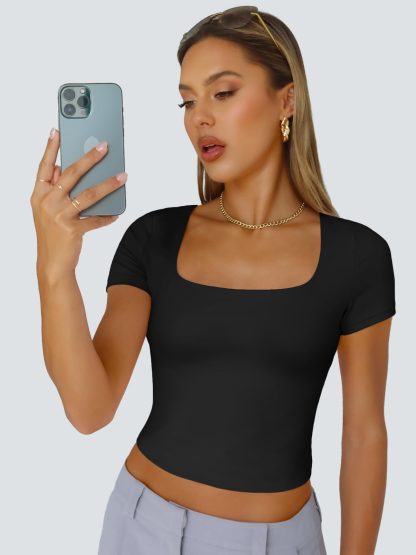 Women's black square neck short-sleeved top - Image 3
