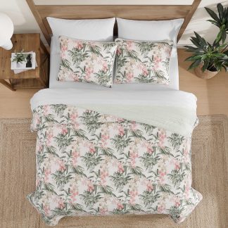 Tropical floral and leaf print three-piece bedspread set