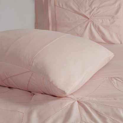 Blush Pink Layered Bedding - Image 5