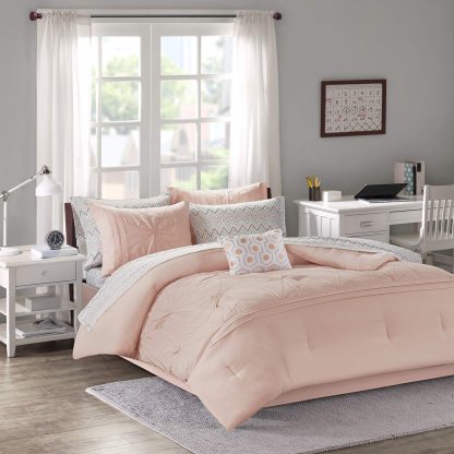 Blush Pink Layered Bedding - Image 13