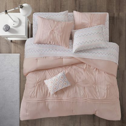 Blush Pink Layered Bedding - Image 12