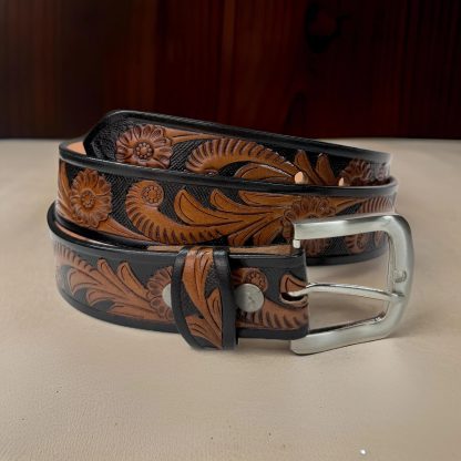 Contrast color carved cowhide belt - Image 3