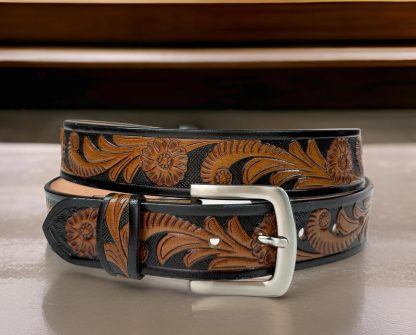 Contrast color carved cowhide belt - Image 2