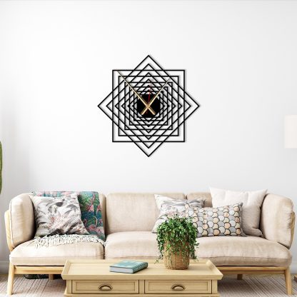 Geometric star-shaped lattice wall clock
