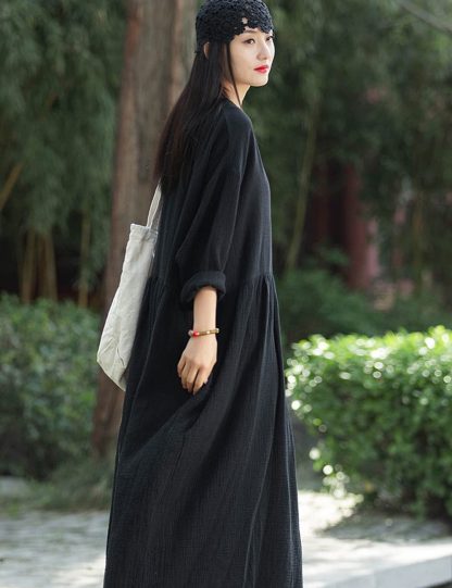 Simple black loose long-sleeved dress - Image 2