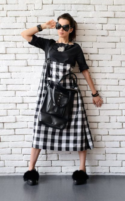 Studded leather tote bag - Image 5