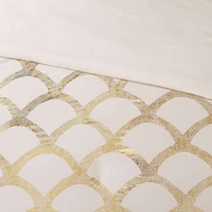 Champagne gold scalloped bedding - Image 7