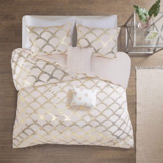 Champagne gold scalloped bedding