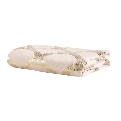 Champagne gold scalloped bedding - Image 12