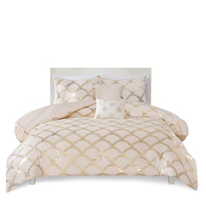 Champagne gold scalloped bedding - Image 9