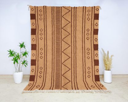Brown geometric pattern carpet - Image 3