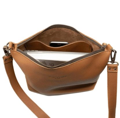 Handmade leather crossbody hobo bag - Image 4