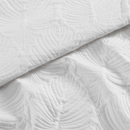 White Leaf Quilted Three-Piece Bedspread Set - Image 4