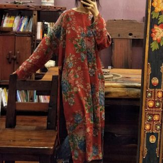 Loose-fitting printed dress