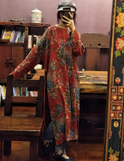 Loose-fitting printed dress