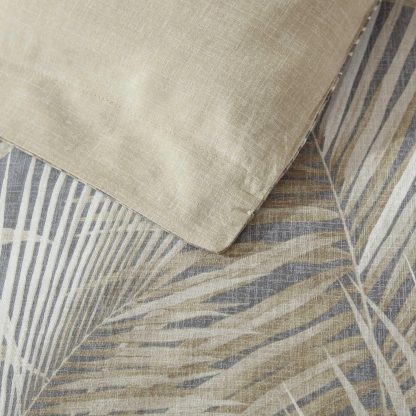 Palm Leaf Quilted Three-Piece Bedspread Set - Image 4
