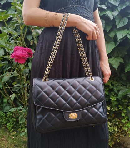 Quilted leather shoulder bag - Image 5