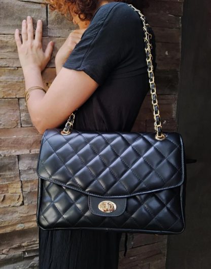 Quilted leather shoulder bag - Image 4