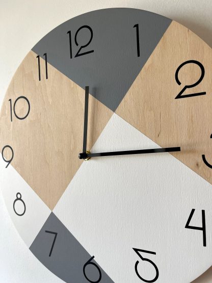 Contrast color diamond stitching wooden wall clock - Image 4