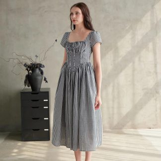 Retro plaid square neck dress